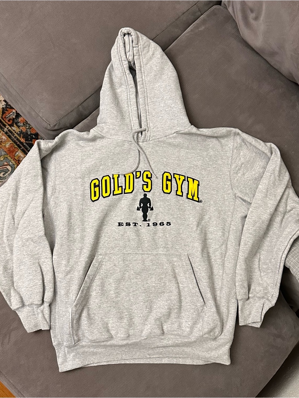 Vintage White River Sportswear Gold’s Gym Gray Hoodie Size Large